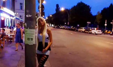 بطور وحشیانه مشت کردن gfs لینک گروه یا کانال سکسی گربه باریک حریص او