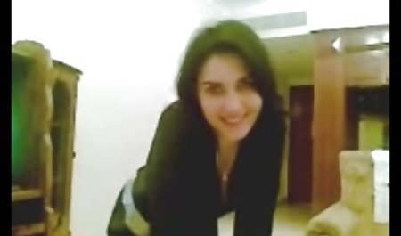 Mofos - وانت عمومی - گال طبیعی برای ابر گروه سکسی Blowjob پرداخت می شود